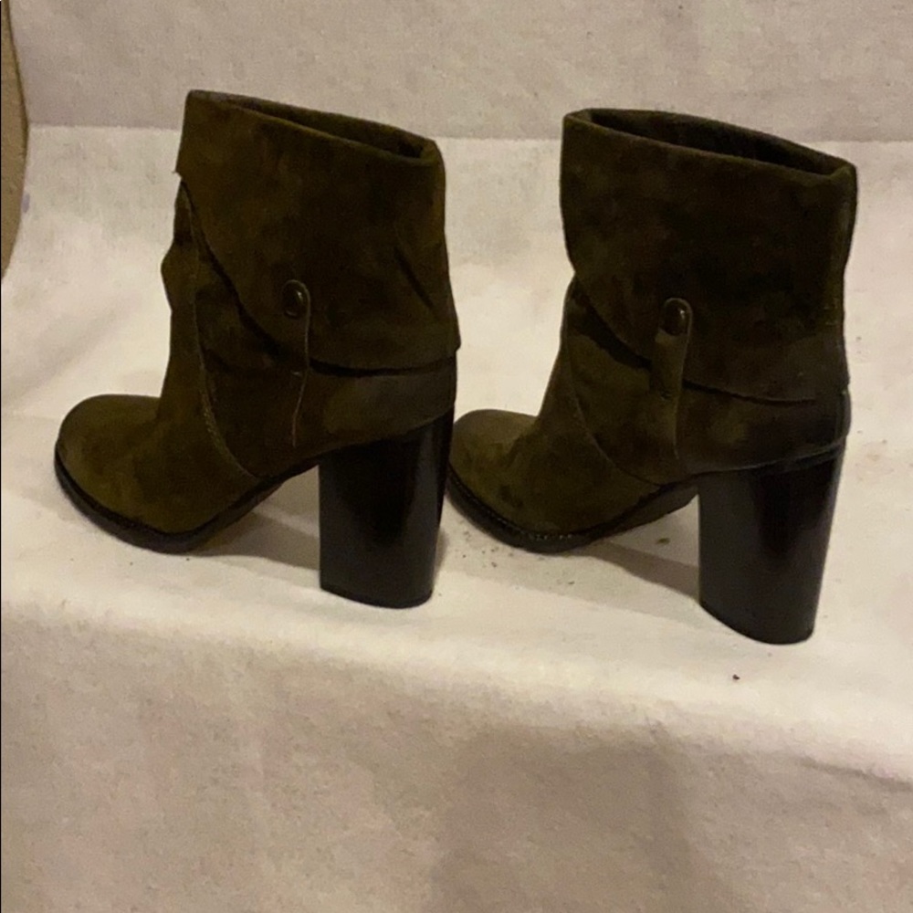 Franco Sarto faux green suede bootie in a size 7.5